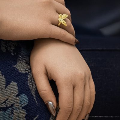 انگشتر پروانه